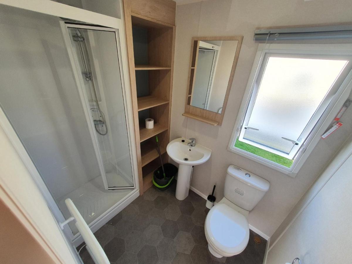 Escape City Caravan Lytchett Minster Eksteriør bilde