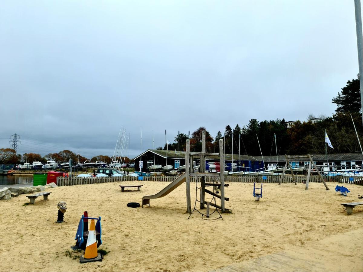 Escape City Caravan Lytchett Minster Eksteriør bilde
